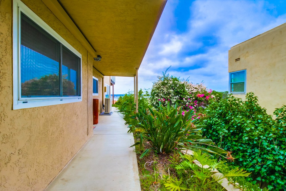 Virtual tour photo 1 of 39 for 2860 State St