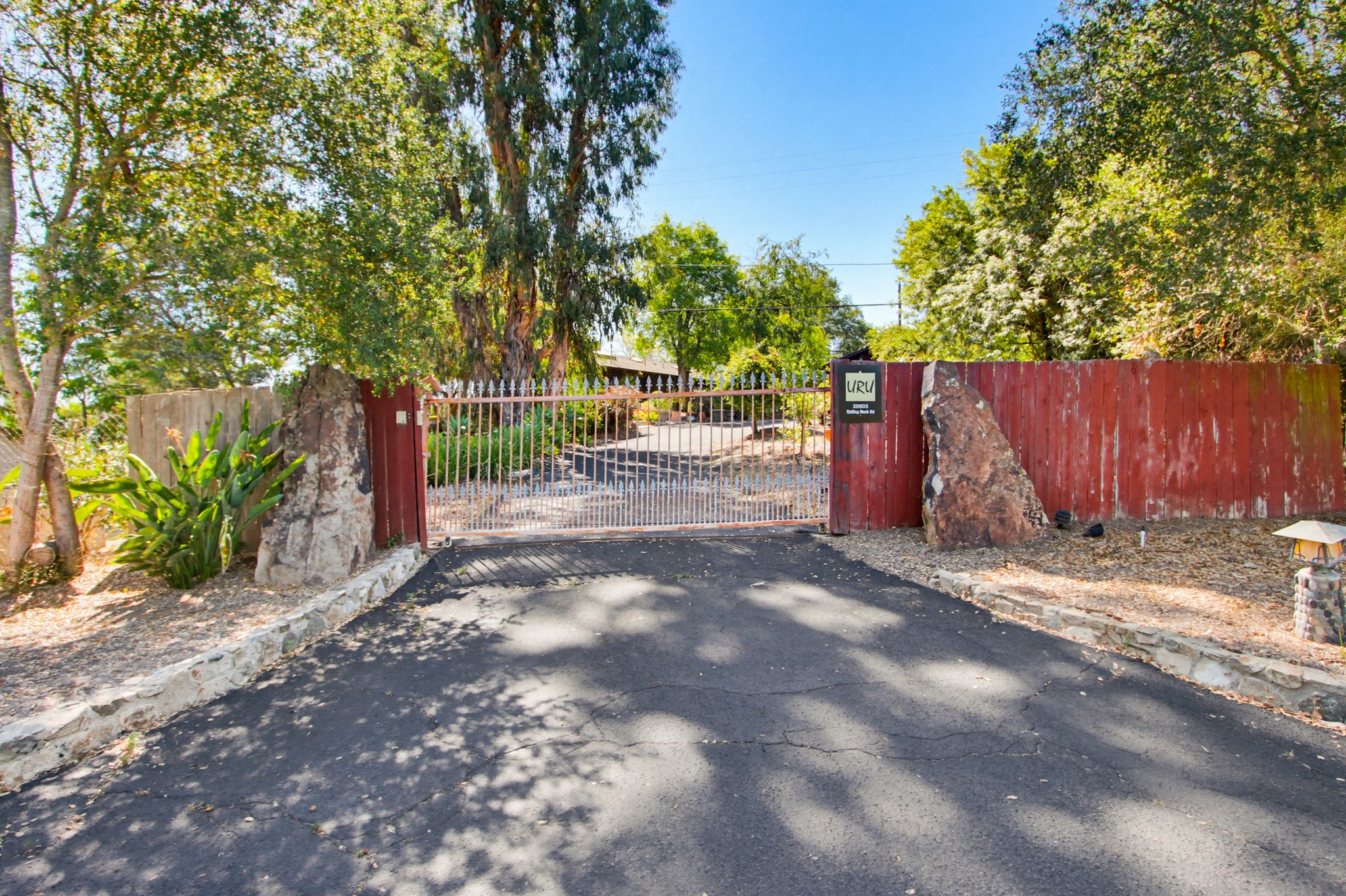 Virtual tour photo 1 of 91 for 28605 Rolling Rock Rd