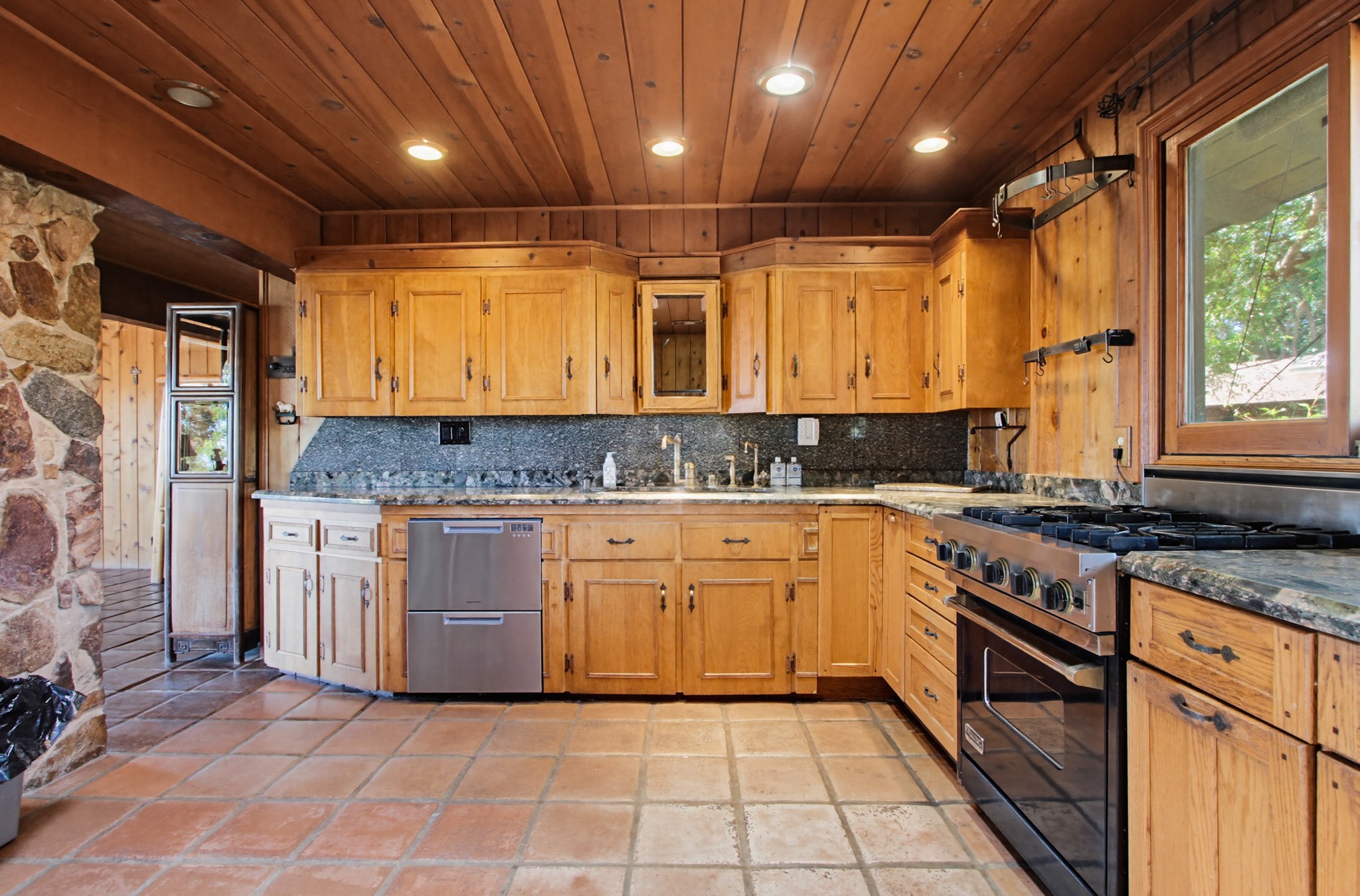 Virtual tour photo 42 of 91 for 28605 Rolling Rock Rd