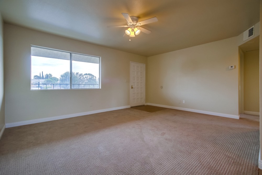 Virtual tour photo 9 of 32 for 2861 B St #6