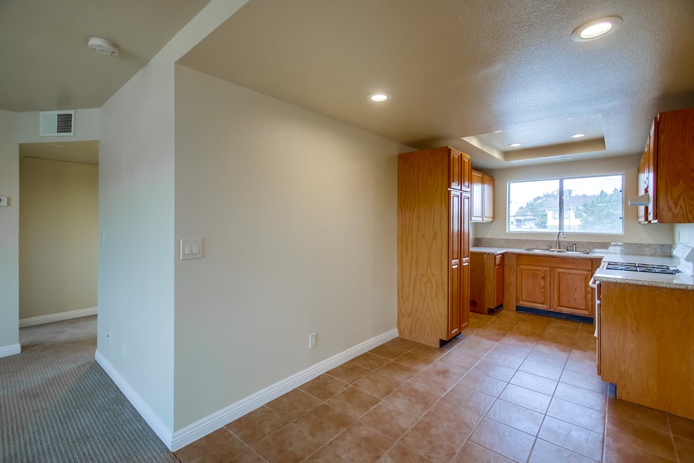 Virtual tour photo 10 of 32 for 2861 B St #6