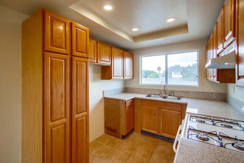 Virtual tour photo 13 of 32 for 2861 B St #6