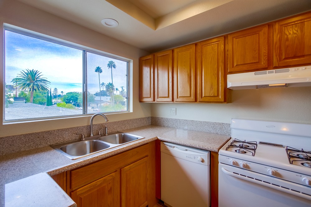 Virtual tour photo 15 of 32 for 2861 B St #6