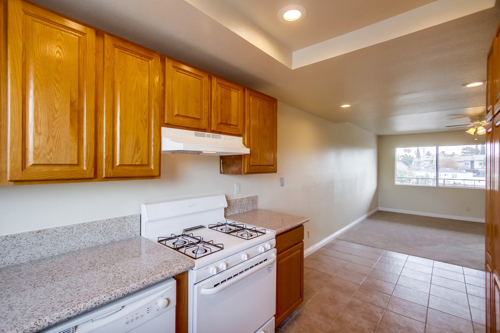 Virtual tour photo 16 of 32 for 2861 B St #6