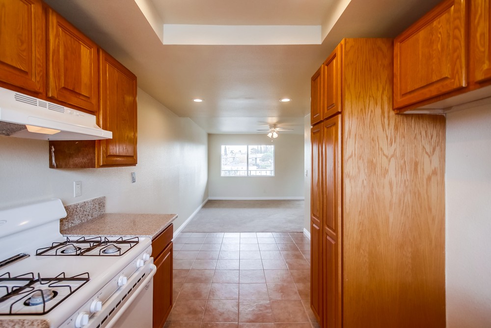 Virtual tour photo 17 of 32 for 2861 B St #6