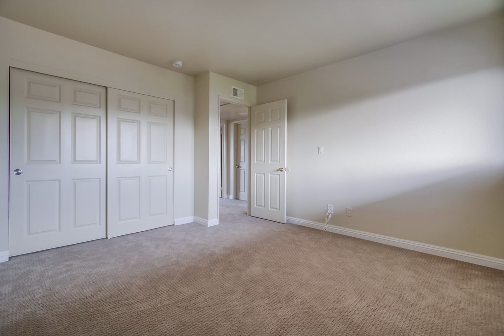 Virtual tour photo 25 of 32 for 2861 B St #6