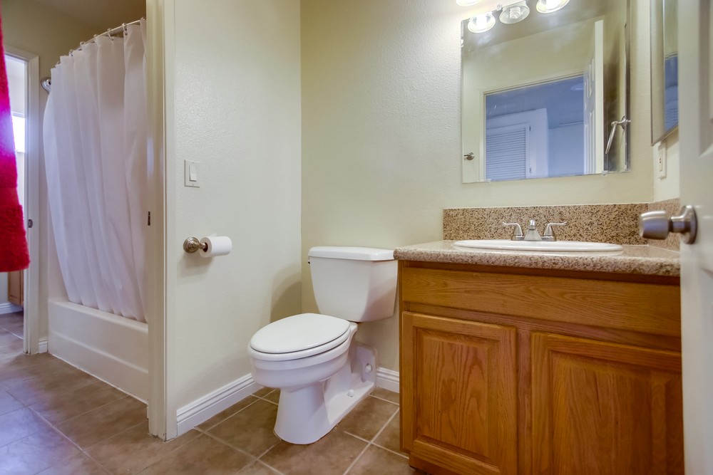 Virtual tour photo 26 of 32 for 2861 B St #6