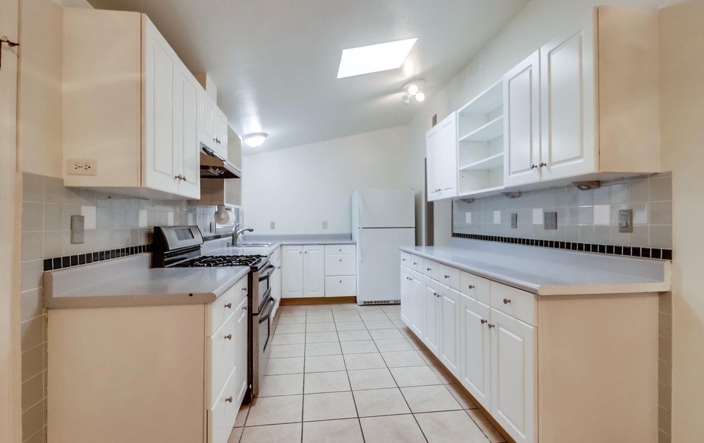 Virtual tour photo 16 of 57 for 2861 Epaulette St