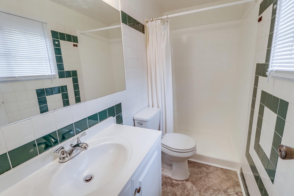 Virtual tour photo 33 of 57 for 2861 Epaulette St