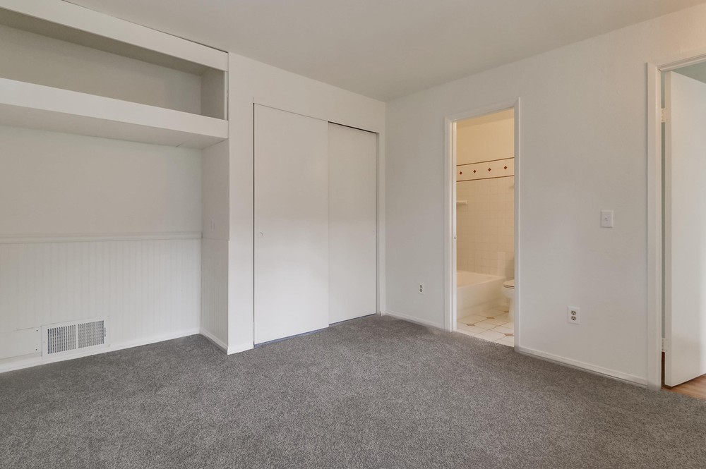 Virtual tour photo 36 of 57 for 2861 Epaulette St