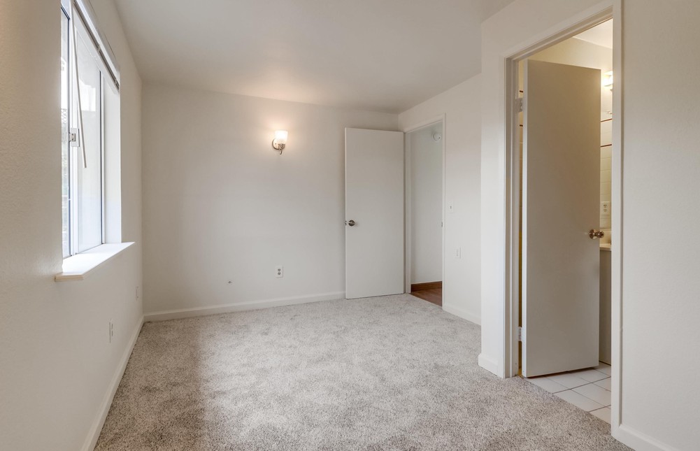 Virtual tour photo 41 of 57 for 2861 Epaulette St