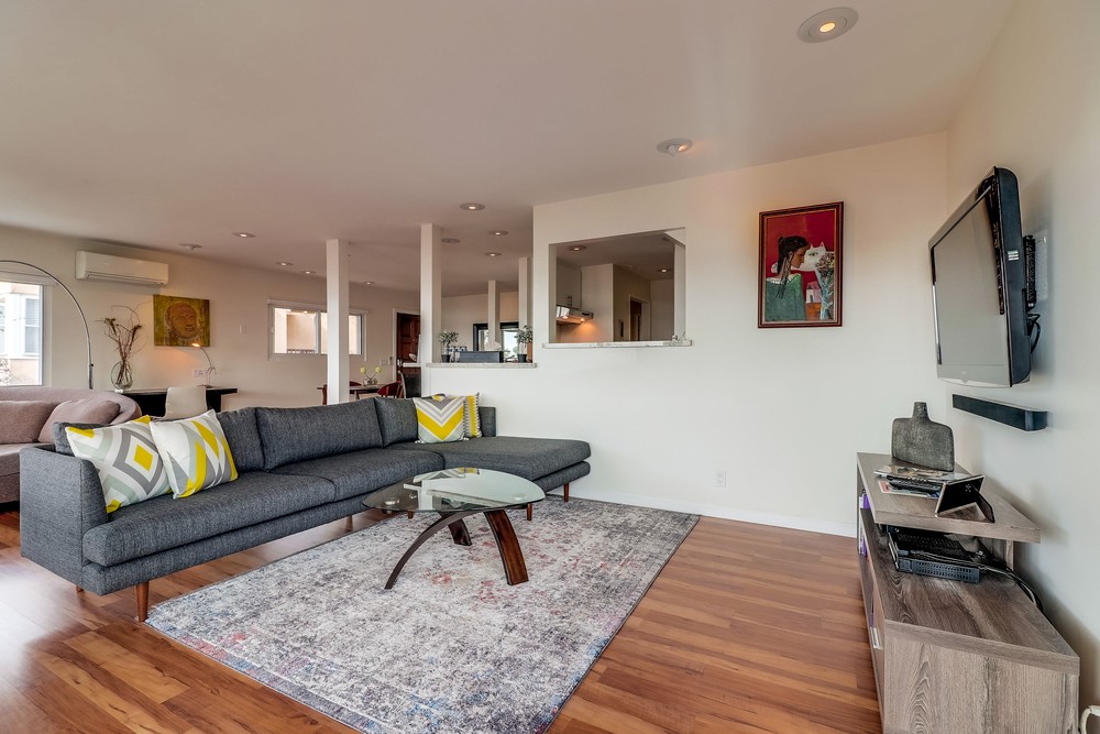 Virtual tour photo 10 of 47 for 2862 State St