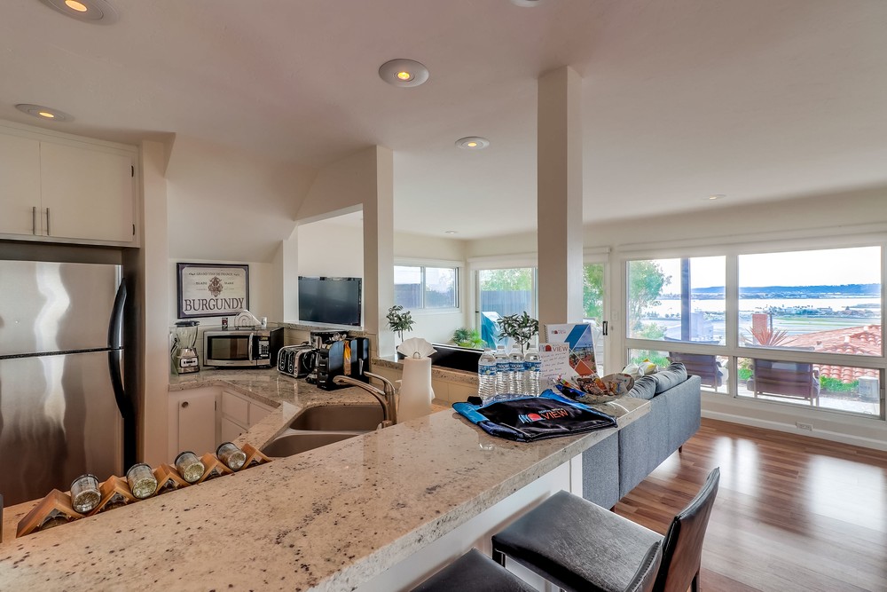 Virtual tour photo 17 of 47 for 2862 State St