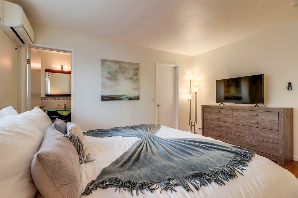 Virtual tour photo 31 of 47 for 2862 State St