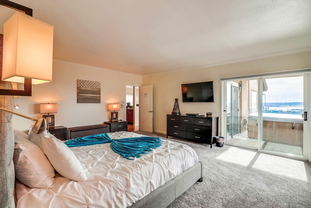 Virtual tour photo 40 of 47 for 2862 State St