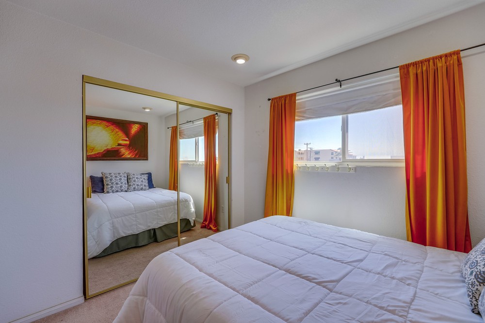 Virtual tour photo 49 of 57 for 2865 Morena Blvd