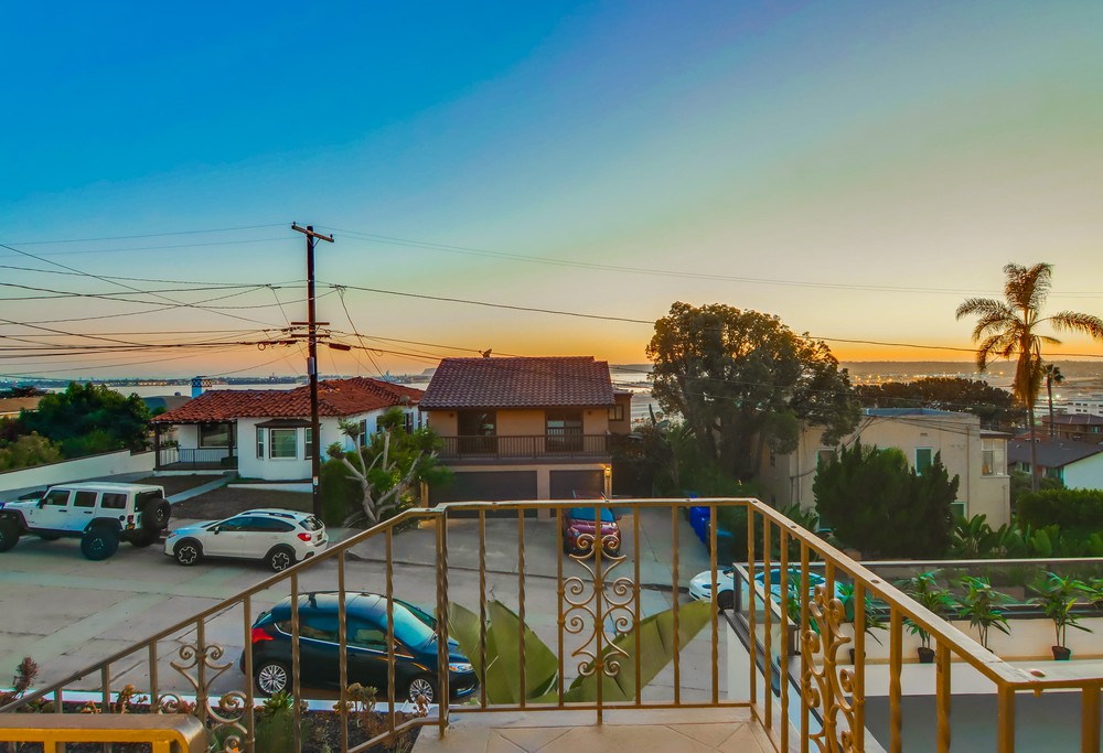 Virtual tour photo 6 of 131 for 2865 State St