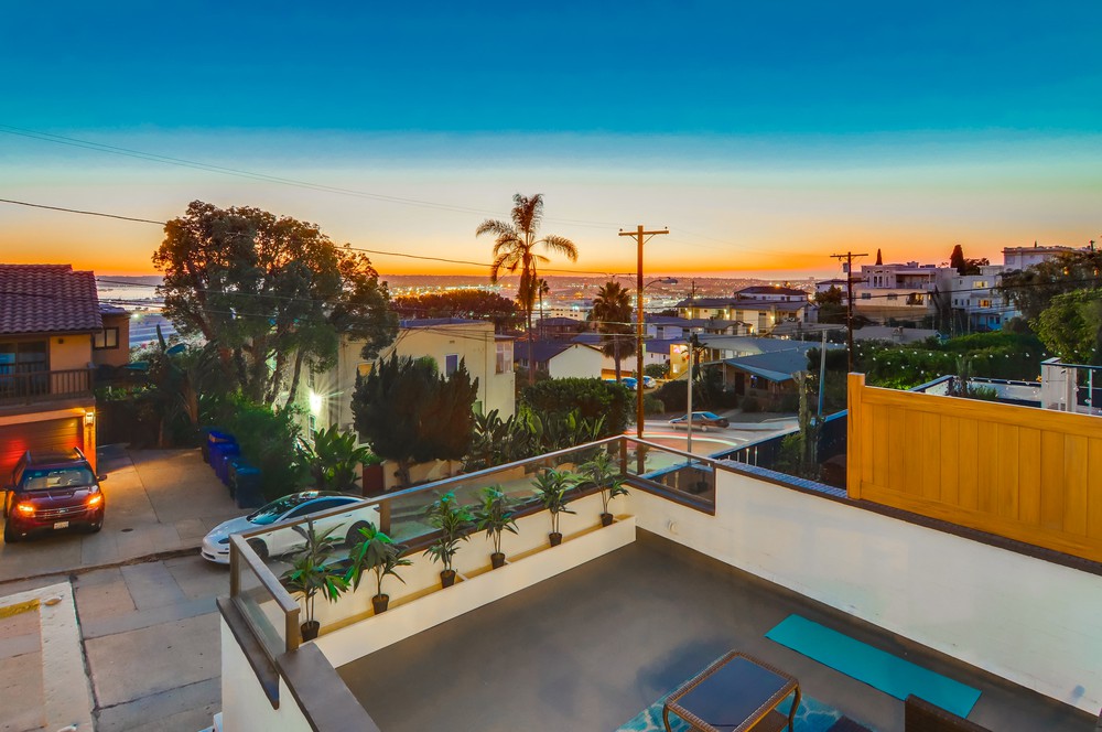 Virtual tour photo 8 of 131 for 2865 State St