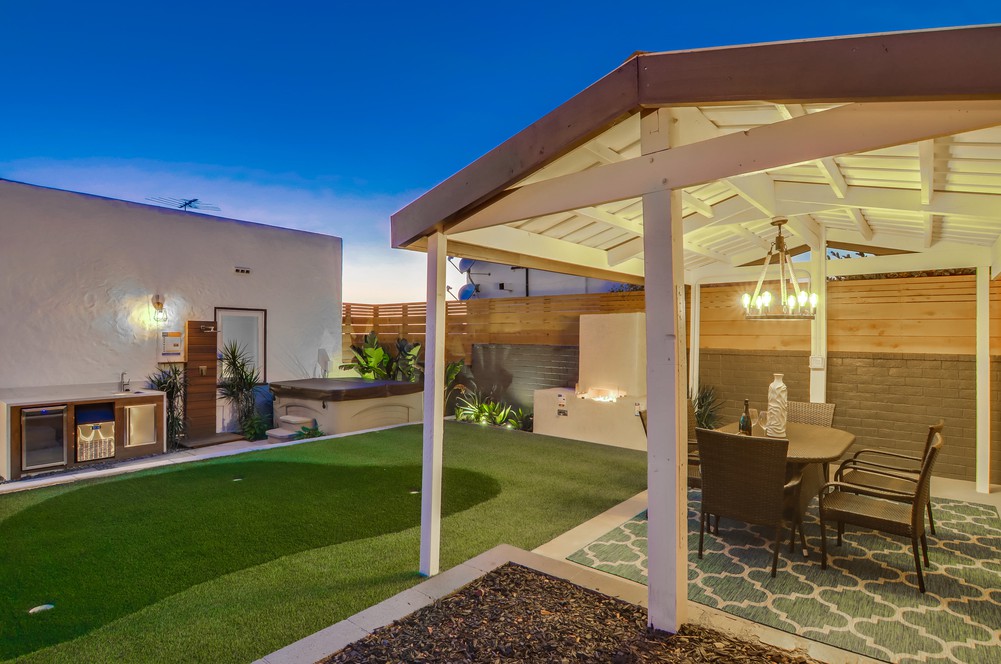 Virtual tour photo 16 of 131 for 2865 State St