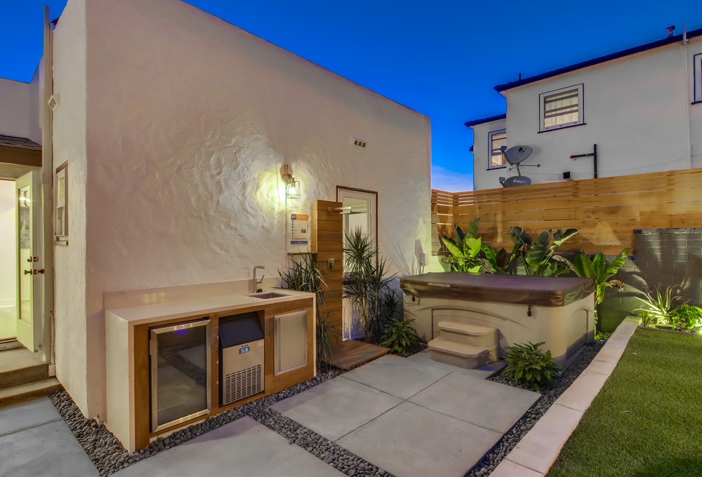 Virtual tour photo 17 of 131 for 2865 State St