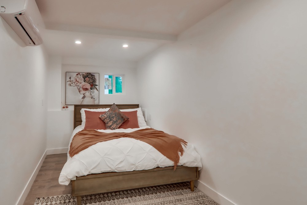 Virtual tour photo 37 of 131 for 2865 State St