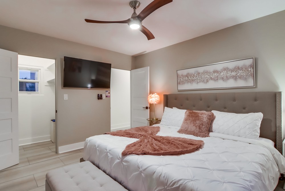 Virtual tour photo 82 of 131 for 2865 State St