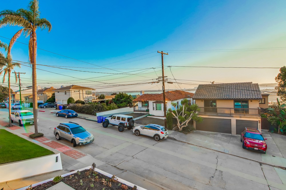 Virtual tour photo 100 of 131 for 2865 State St