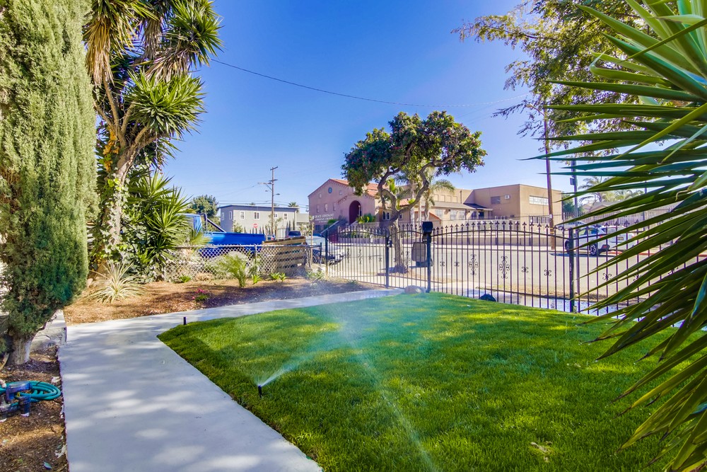 Virtual tour photo 7 of 44 for 2868 Clay Ave