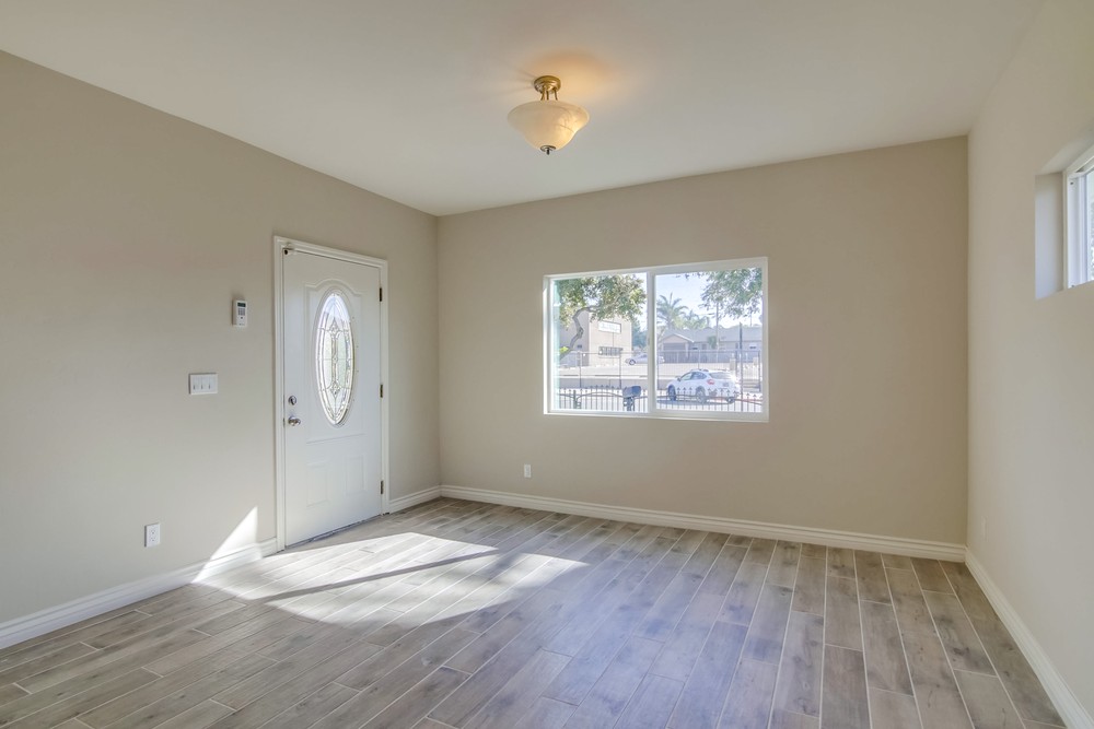 Virtual tour photo 14 of 44 for 2868 Clay Ave
