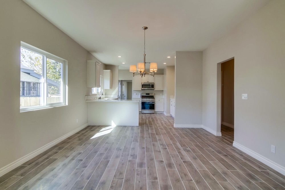 Virtual tour photo 15 of 44 for 2868 Clay Ave