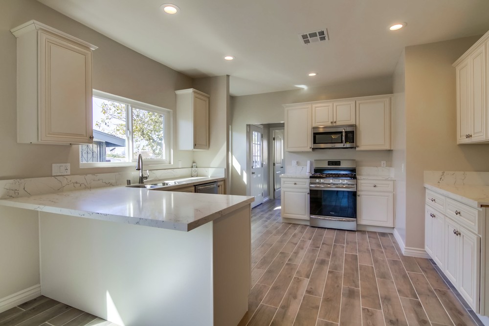 Virtual tour photo 20 of 44 for 2868 Clay Ave