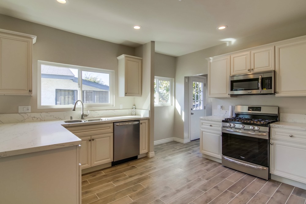 Virtual tour photo 23 of 44 for 2868 Clay Ave