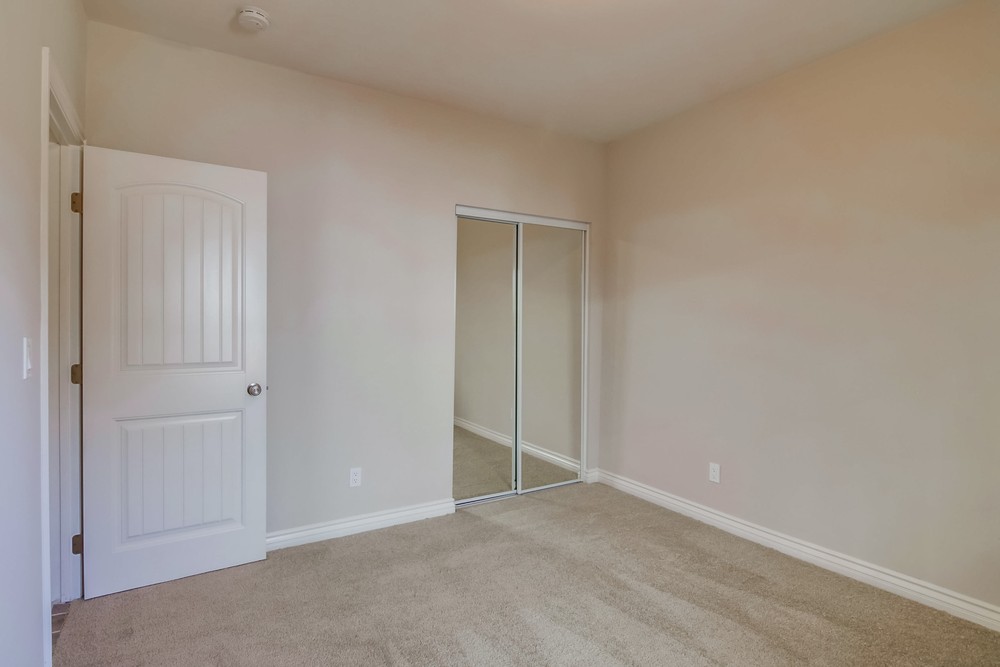 Virtual tour photo 37 of 44 for 2868 Clay Ave
