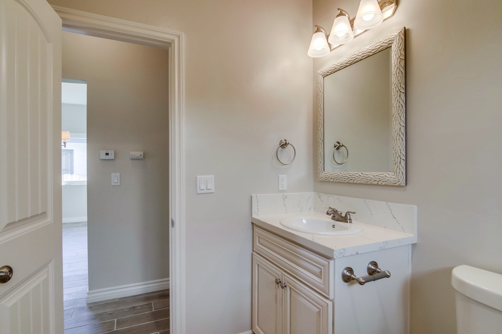 Virtual tour photo 41 of 44 for 2868 Clay Ave