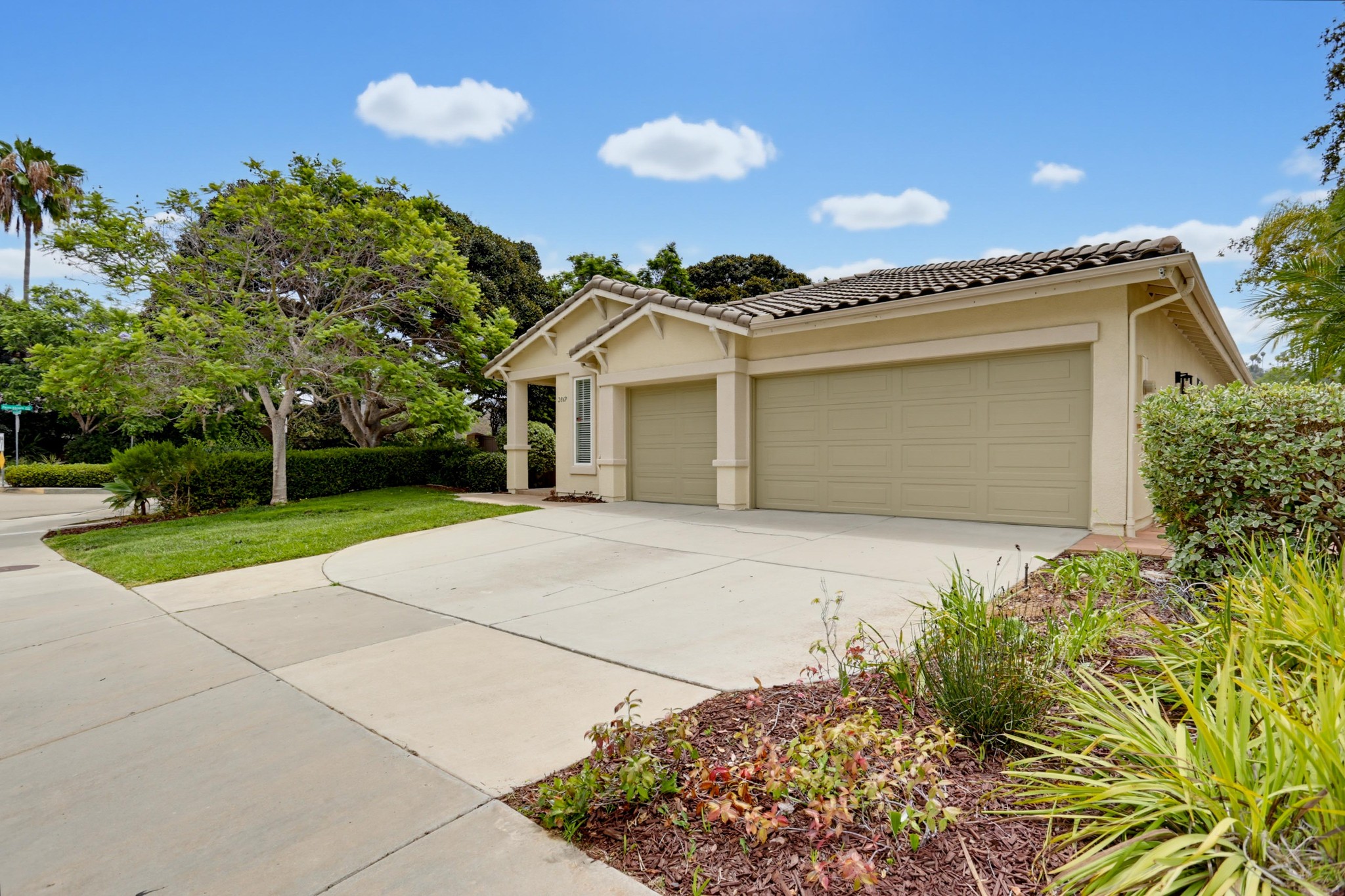 Virtual tour photo 3 of 46 for 2869 Rancho Rio Chico