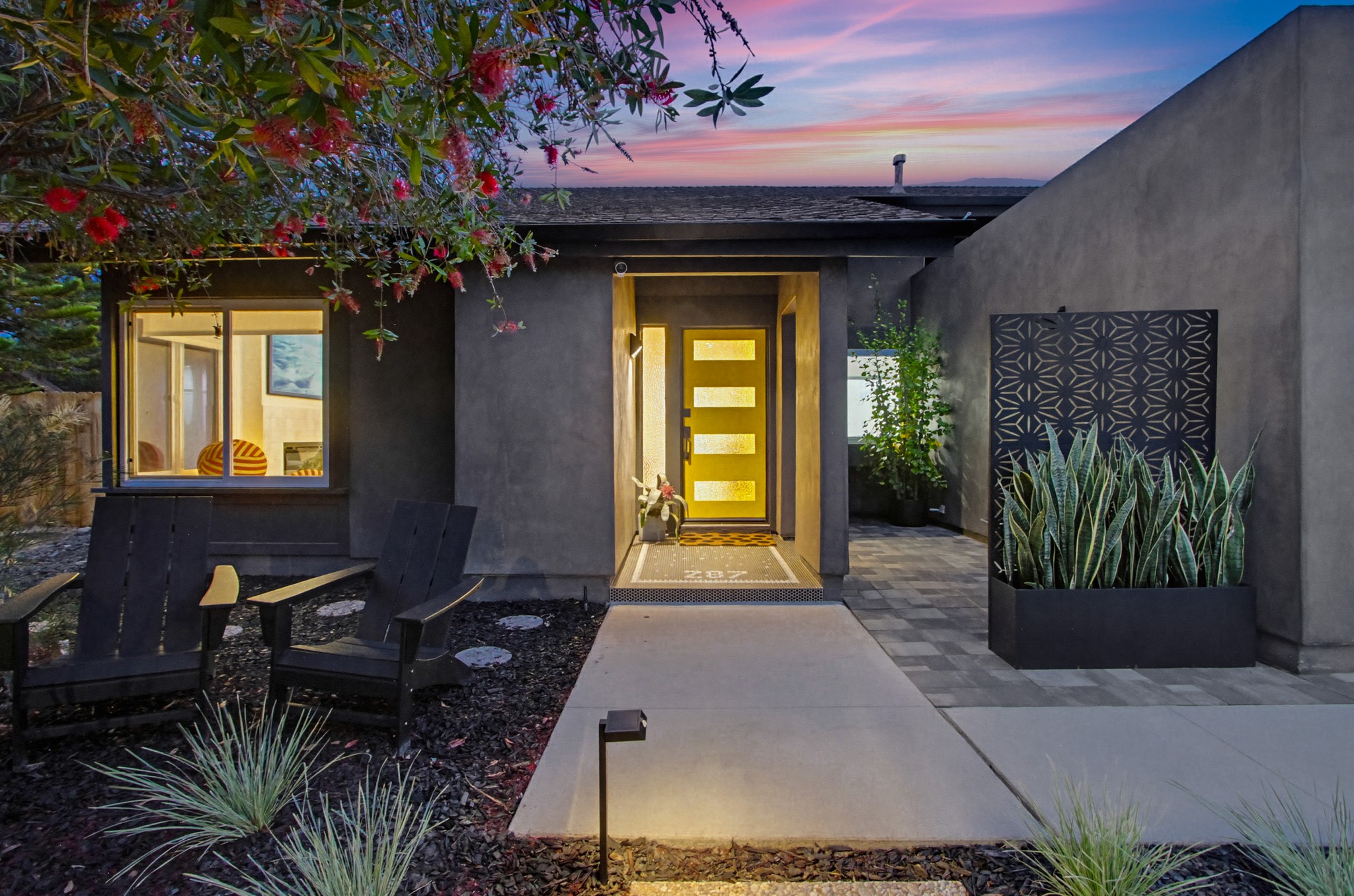 Virtual tour photo 8 of 86 for 287 Sharp Pl