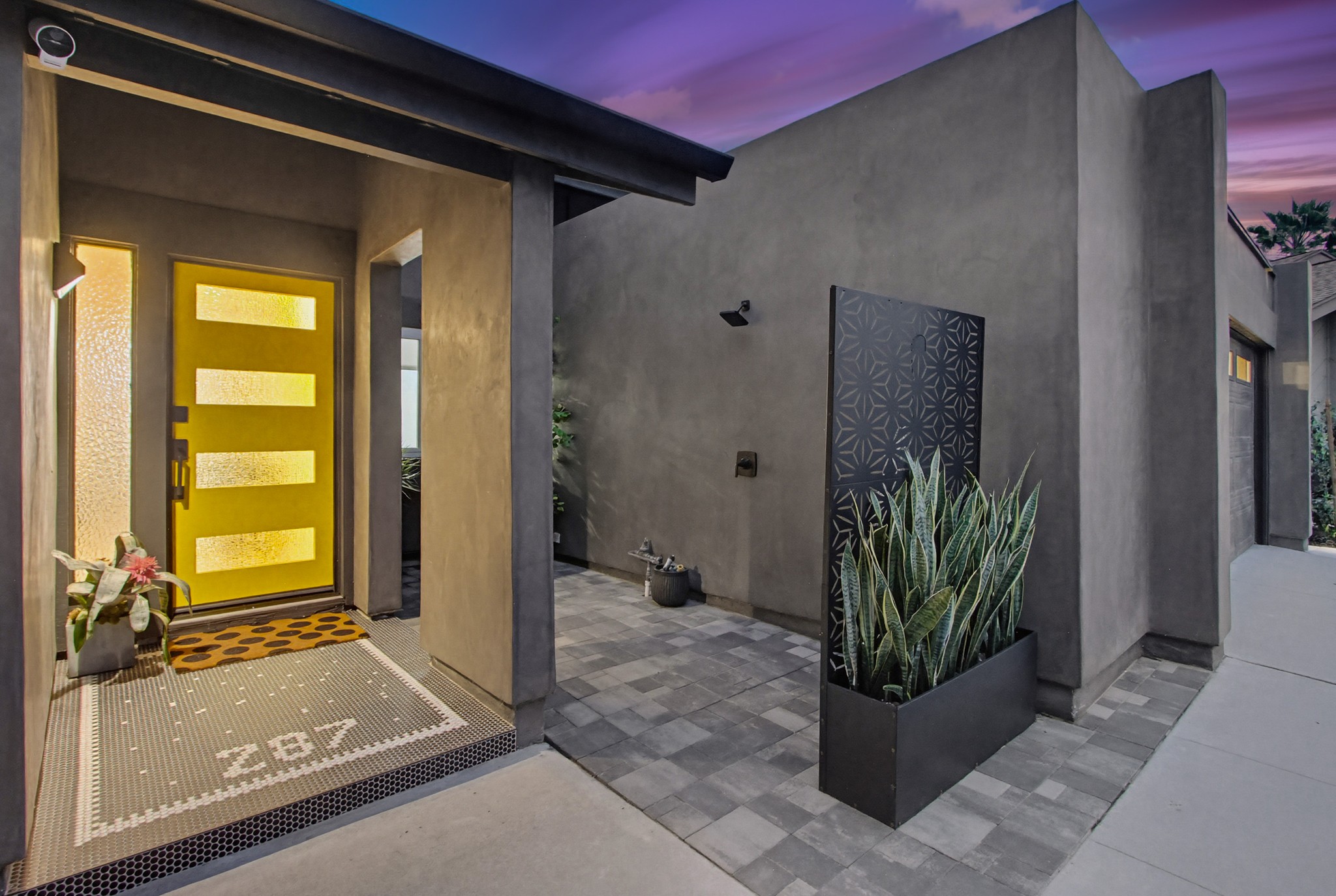Virtual tour photo 9 of 86 for 287 Sharp Pl
