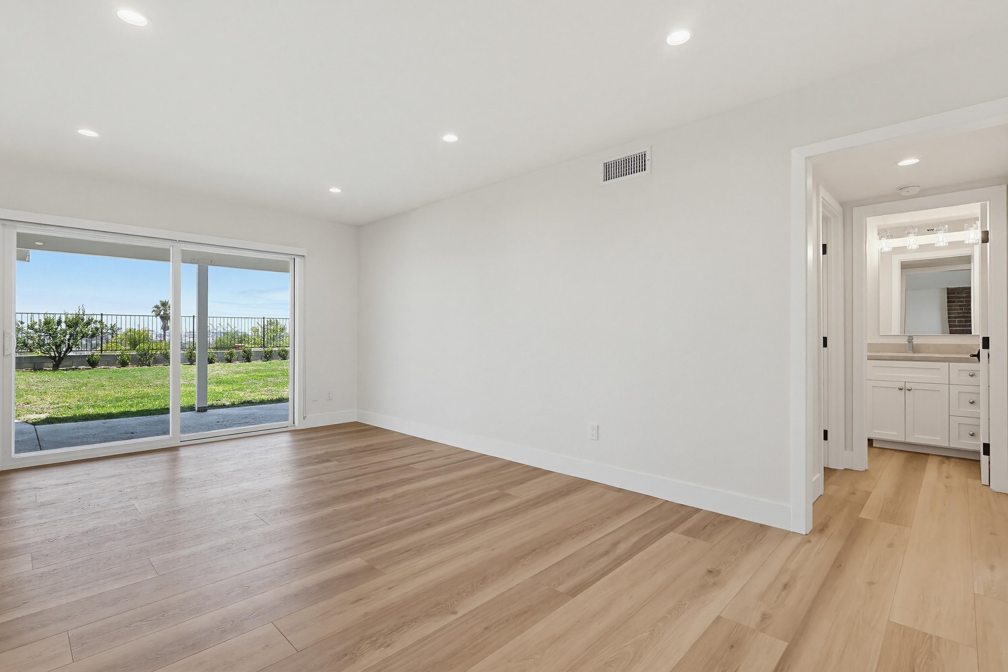 Virtual tour photo 26 of 69 for 28712 Mt Rushmore Rd