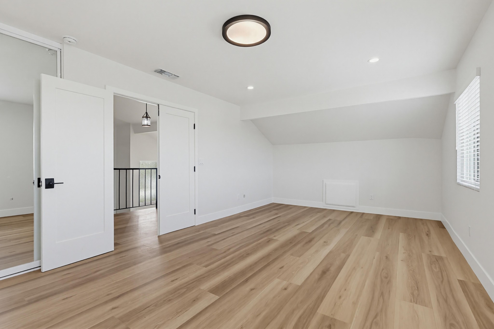 Virtual tour photo 52 of 69 for 28712 Mt Rushmore Rd