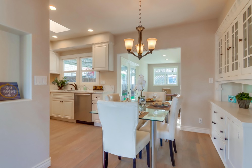 Virtual tour photo 12 of 54 for 2877 Collier Ave