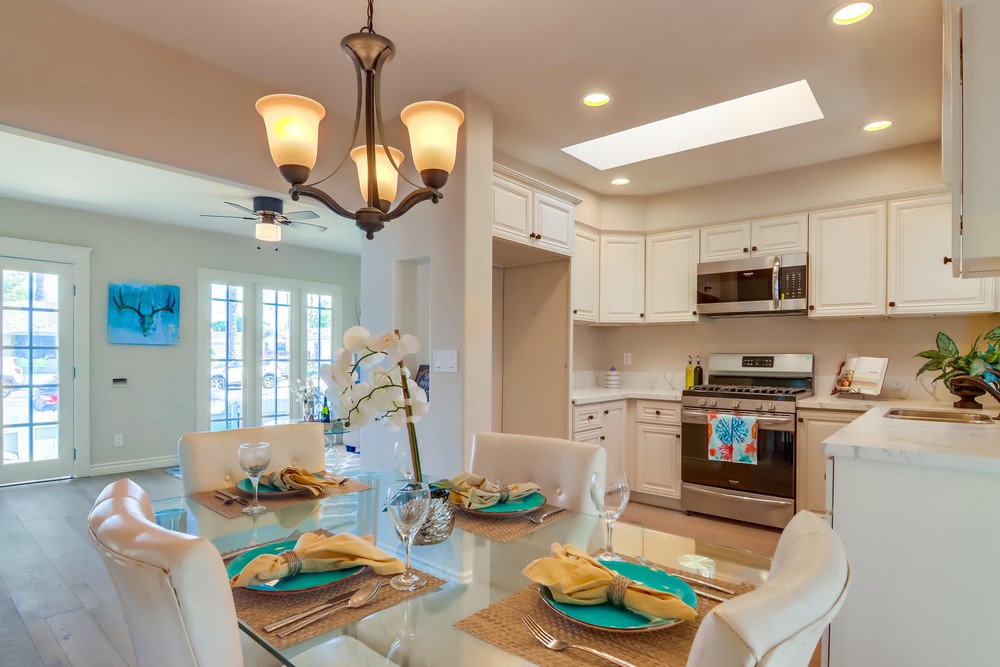 Virtual tour photo 14 of 54 for 2877 Collier Ave