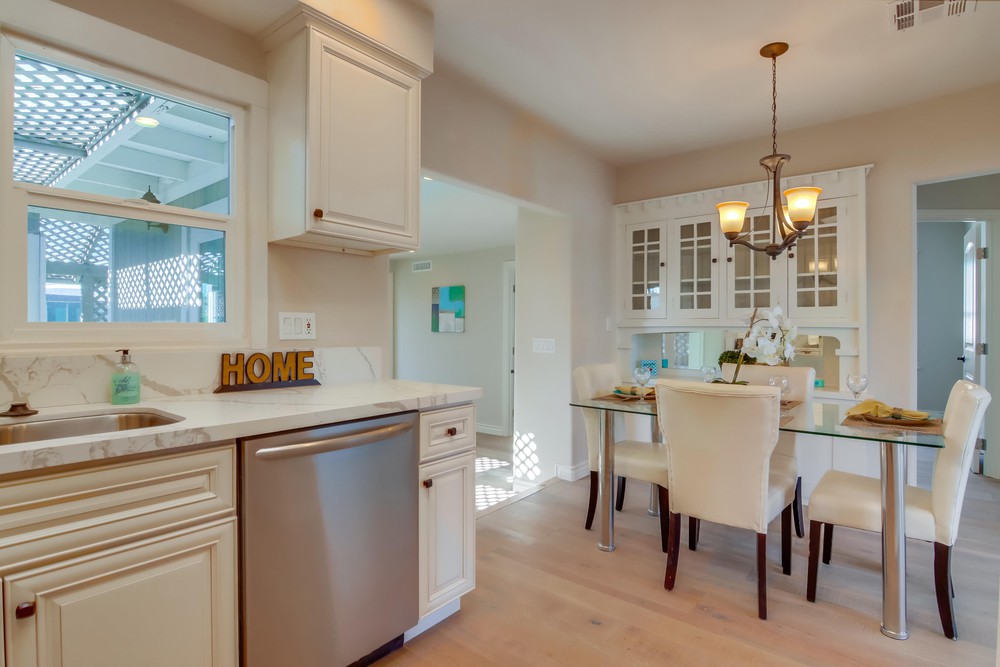 Virtual tour photo 22 of 54 for 2877 Collier Ave