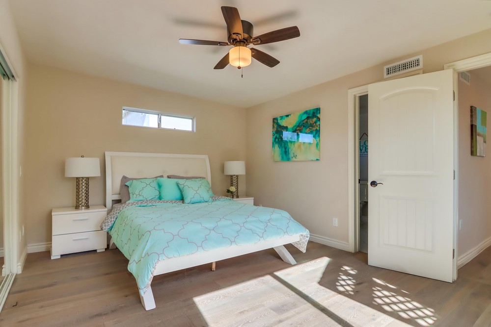 Virtual tour photo 27 of 54 for 2877 Collier Ave