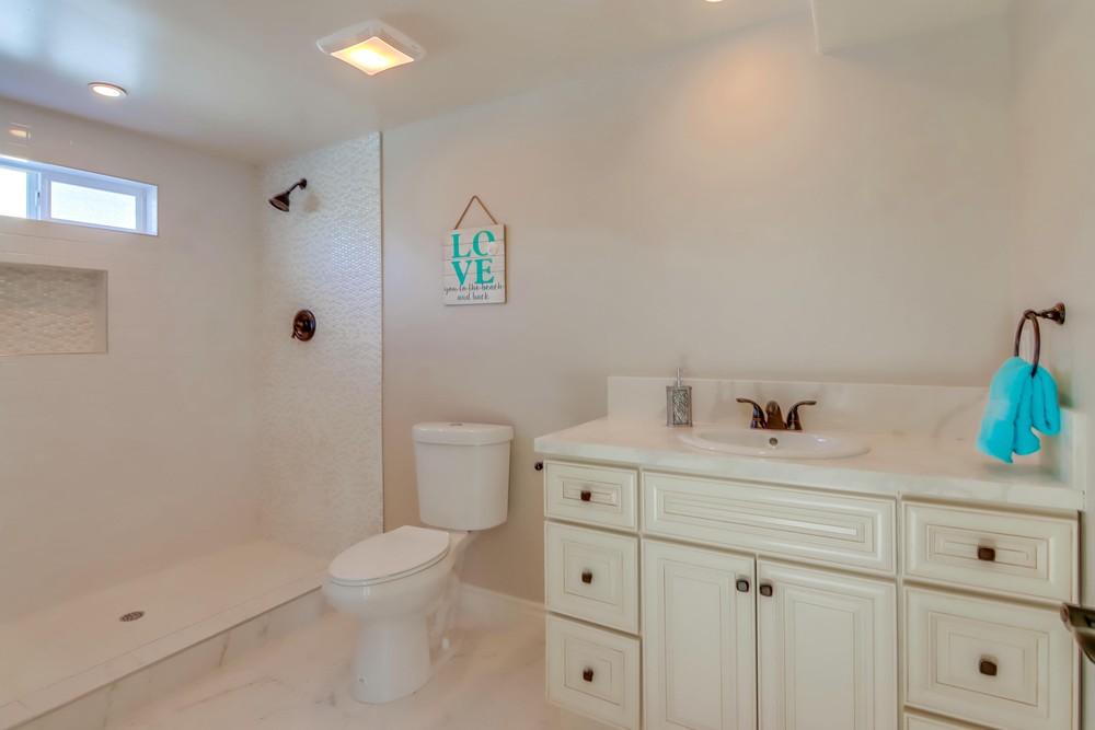 Virtual tour photo 29 of 54 for 2877 Collier Ave