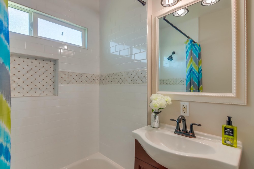 Virtual tour photo 39 of 54 for 2877 Collier Ave