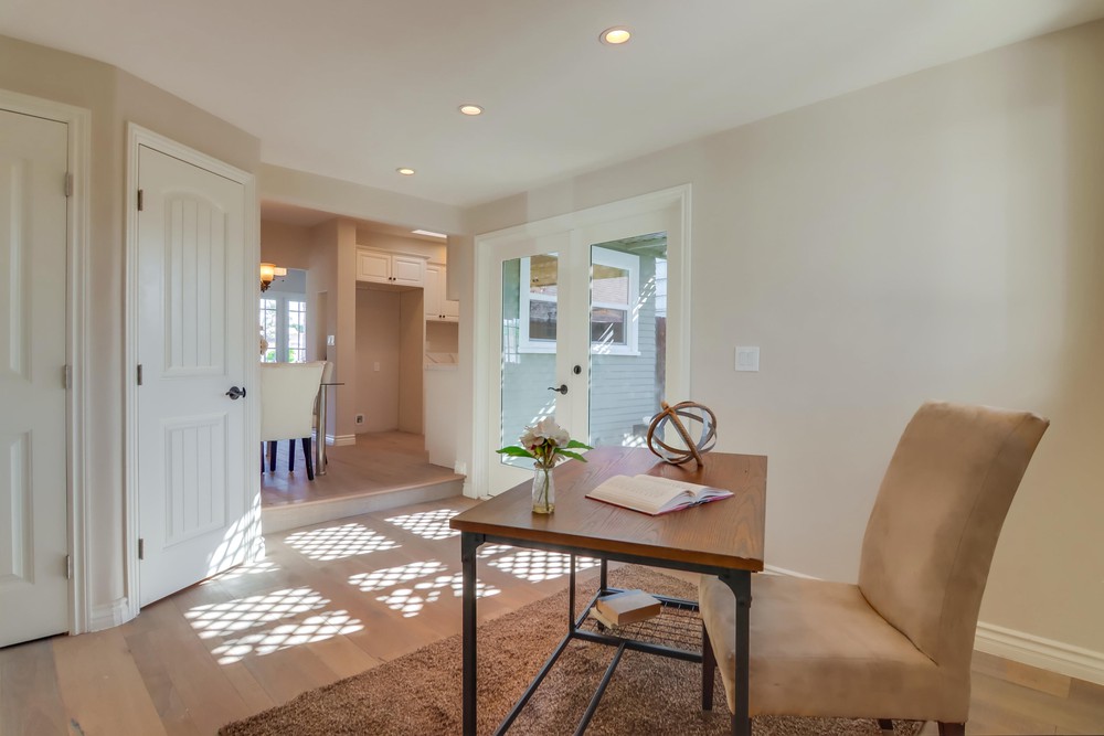 Virtual tour photo 44 of 54 for 2877 Collier Ave