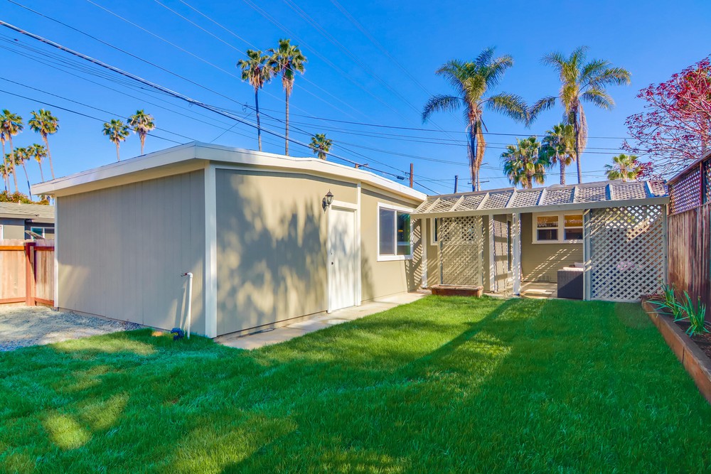 Virtual tour photo 52 of 54 for 2877 Collier Ave