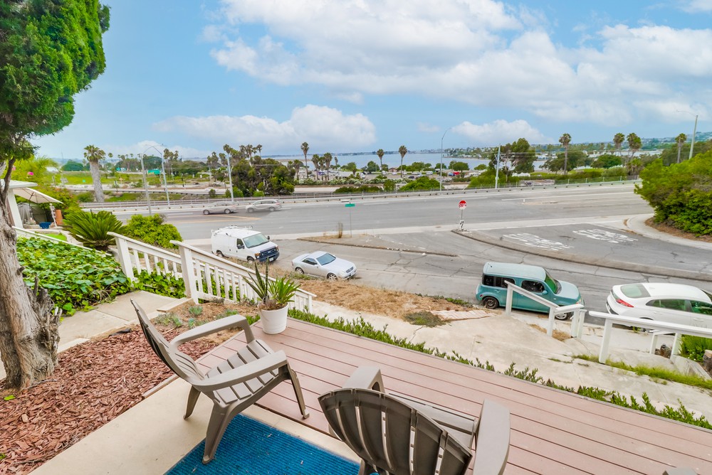 Virtual tour photo 8 of 62 for 2877 McGraw St