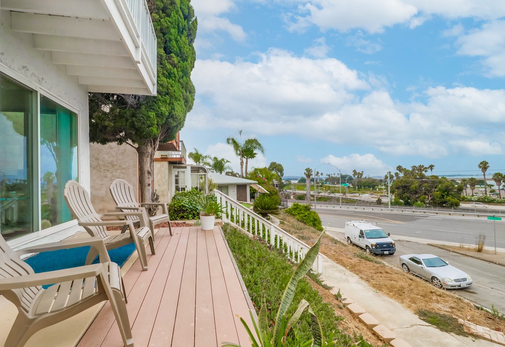 Virtual tour photo 10 of 62 for 2877 McGraw St