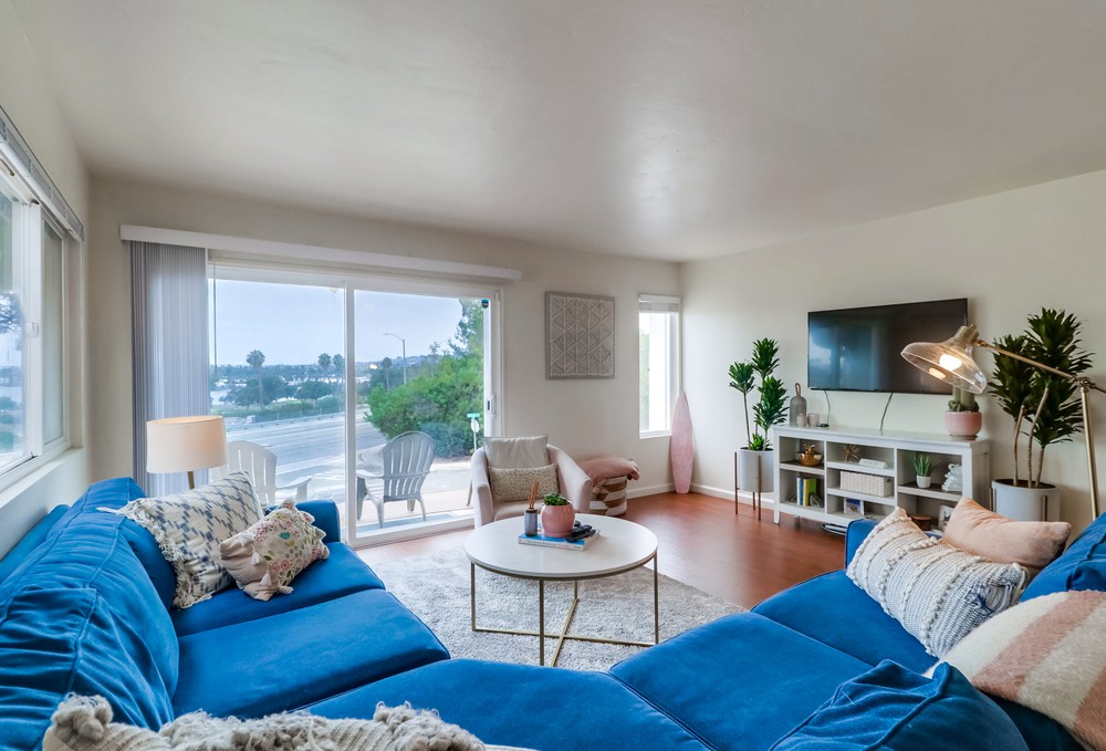 Virtual tour photo 17 of 62 for 2877 McGraw St